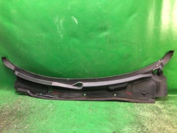 Пластик под лобовое стекло / Жабо CHRYSLER 300 04-10