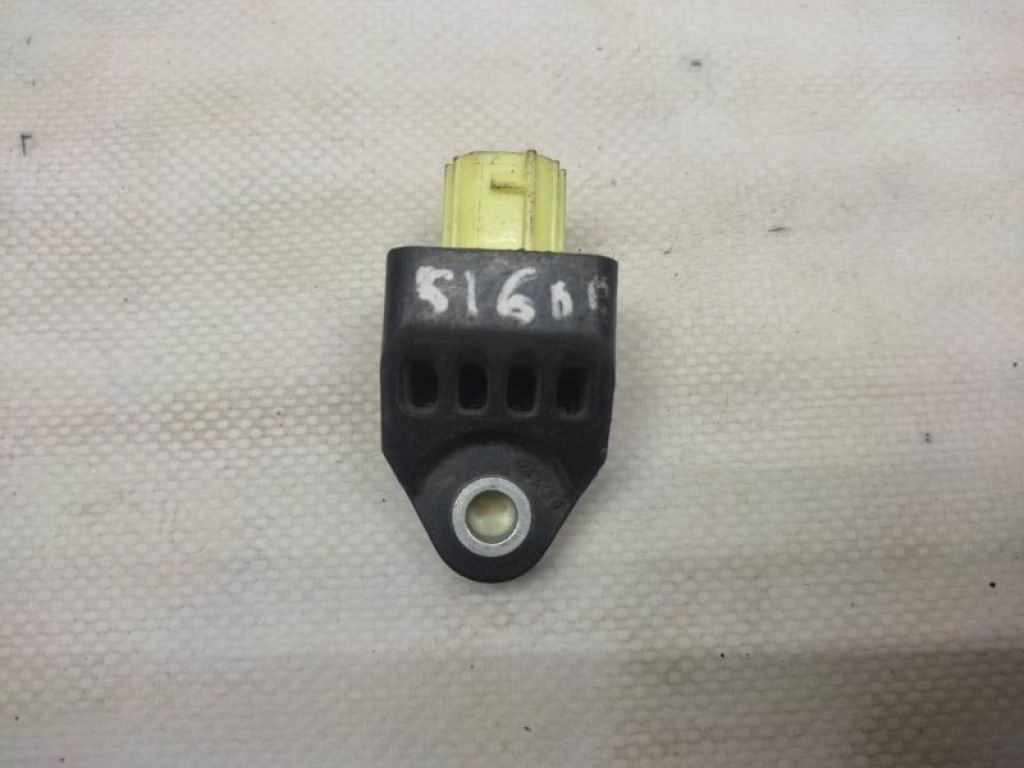 89831-0E020 | Датчик удару LEXUS RX350/450 09-15