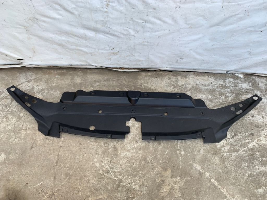 53292-60110 | Накладка замка капота TOYOTA LAND CRUISER PRADO 150 09-17