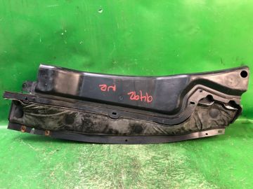 Пластик під лобове скло / Жабо прав. FORD EDGE 06-14