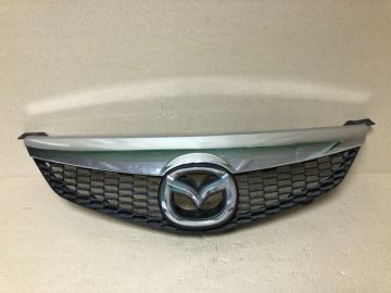 Решітка радіатора передн. MAZDA 6 GG 02-07