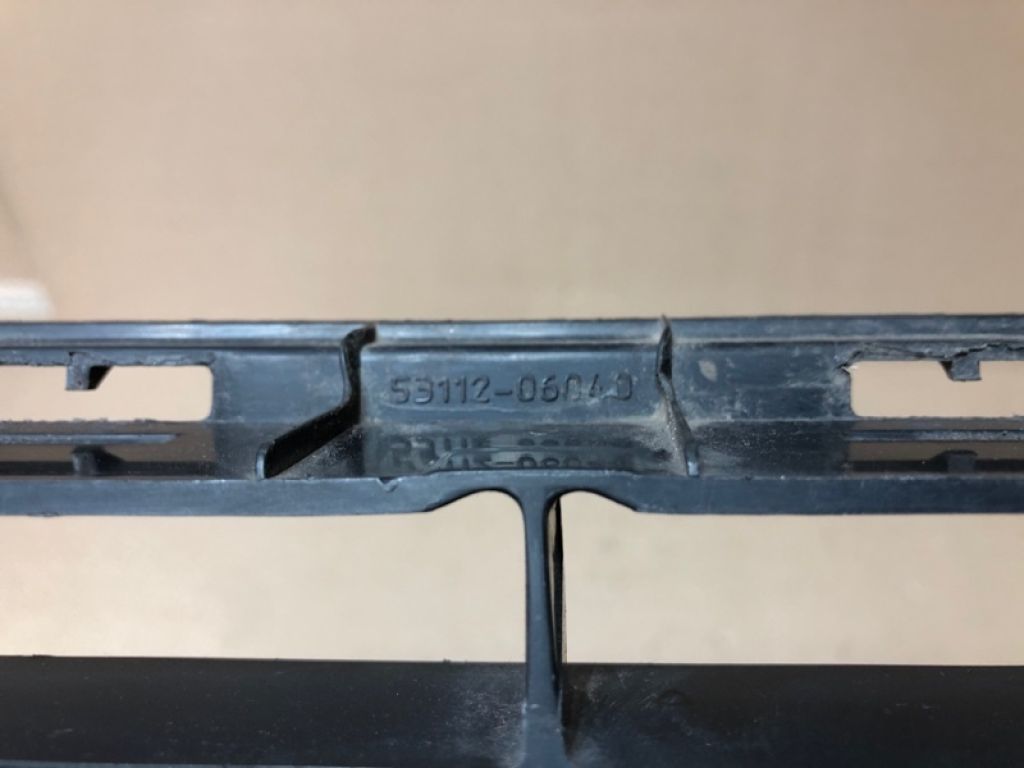 53112-06040 | Решетка переднего бампера TOYOTA CAMRY 40 06-11 - Фото 3