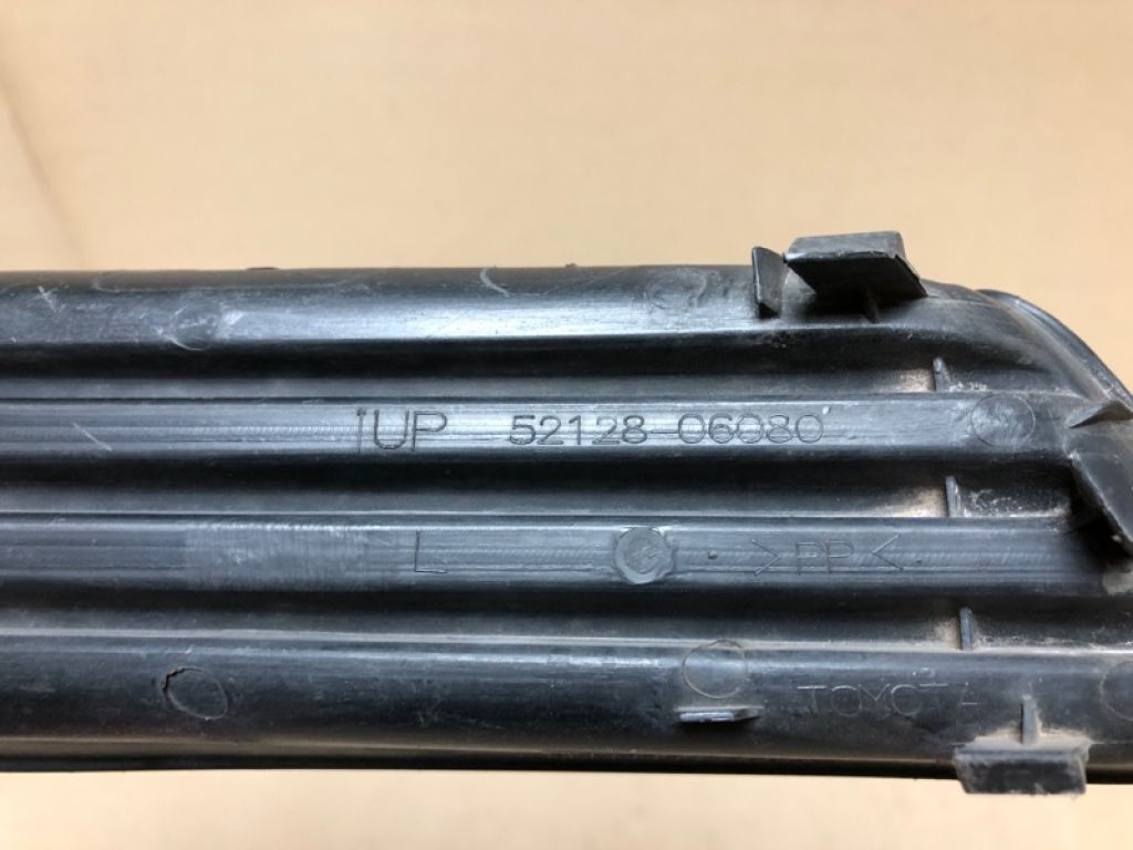 52128-06080 | Заглушка протитуманних фар лів. TOYOTA CAMRY 40 06-11 - Фото 3