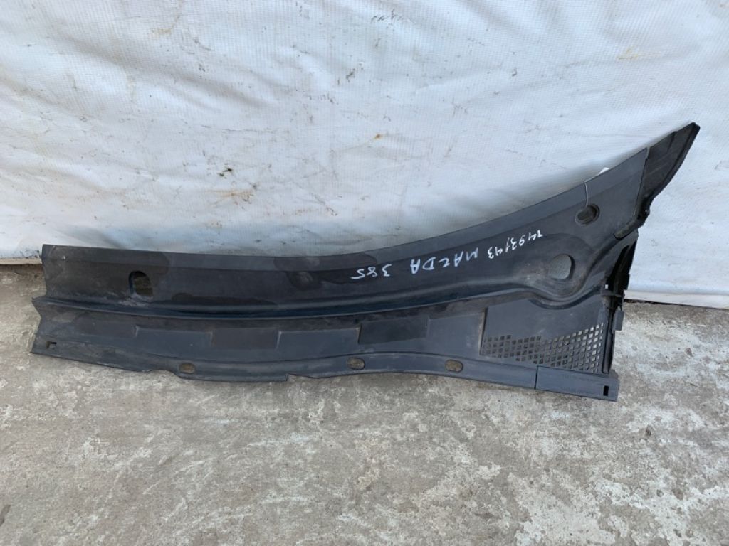 BN8V-50-7S0F | Пластик под лобовое стекло / Жабо лев. MAZDA 3 BK 03-08 - Фото 2