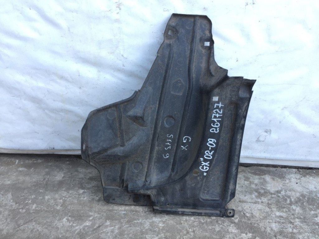 77277-60090 | Защита горловины топливного бака задн. лев. LEXUS GX470 02-09