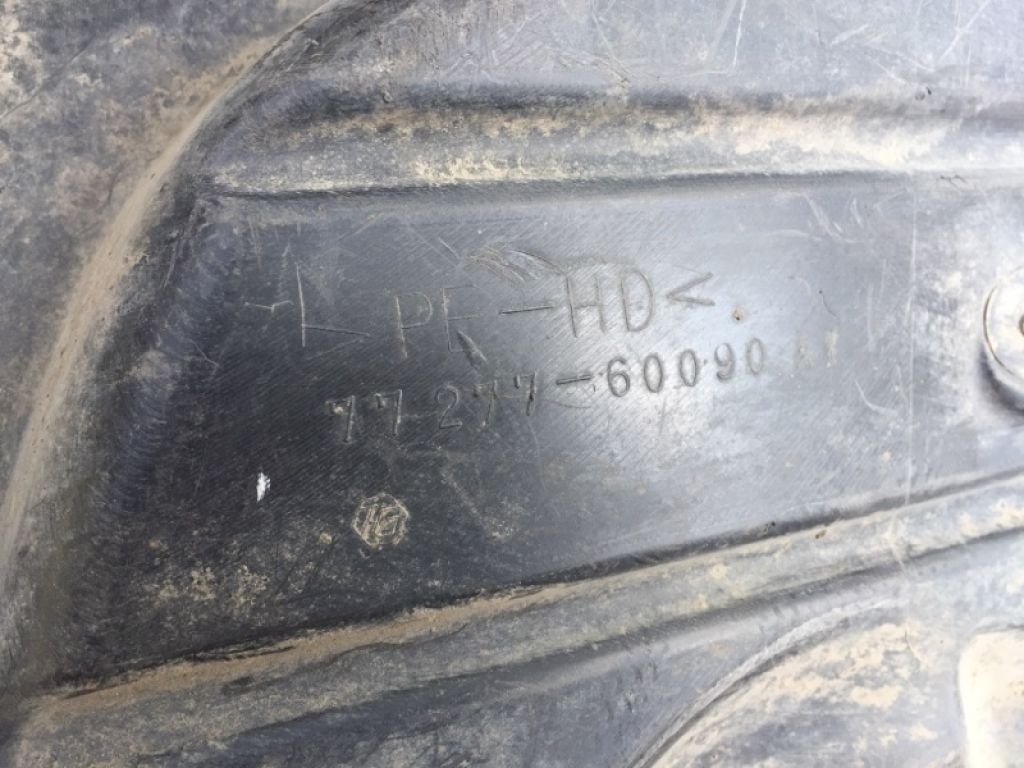 77277-60090 | Защита горловины топливного бака задн. лев. LEXUS GX470 02-09 - Фото 4
