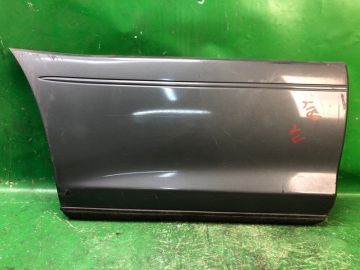 Накладка двері задн. прав. LEXUS RX300 98-03