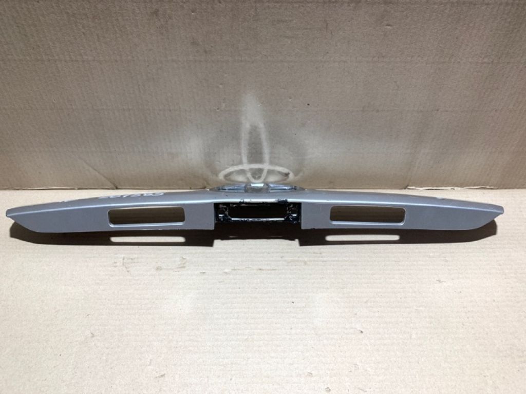 76811-33130-B2 | Панель подсветки номера TOYOTA CAMRY 40 06-11 - Фото 2