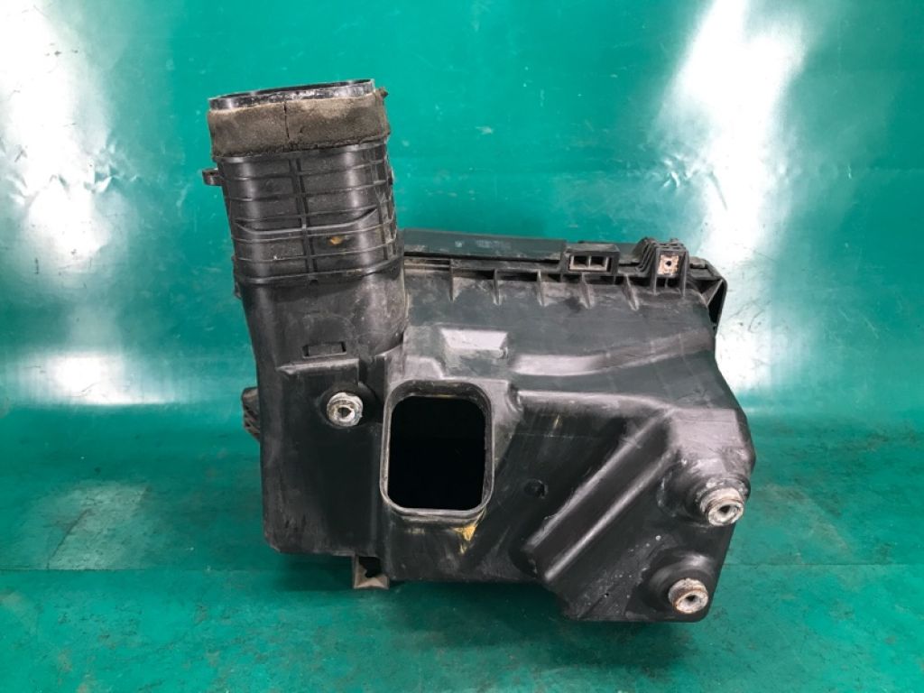 17700-0A210 | Корпус воздушного фильтра TOYOTA SOLARA 03-09 - Фото 6