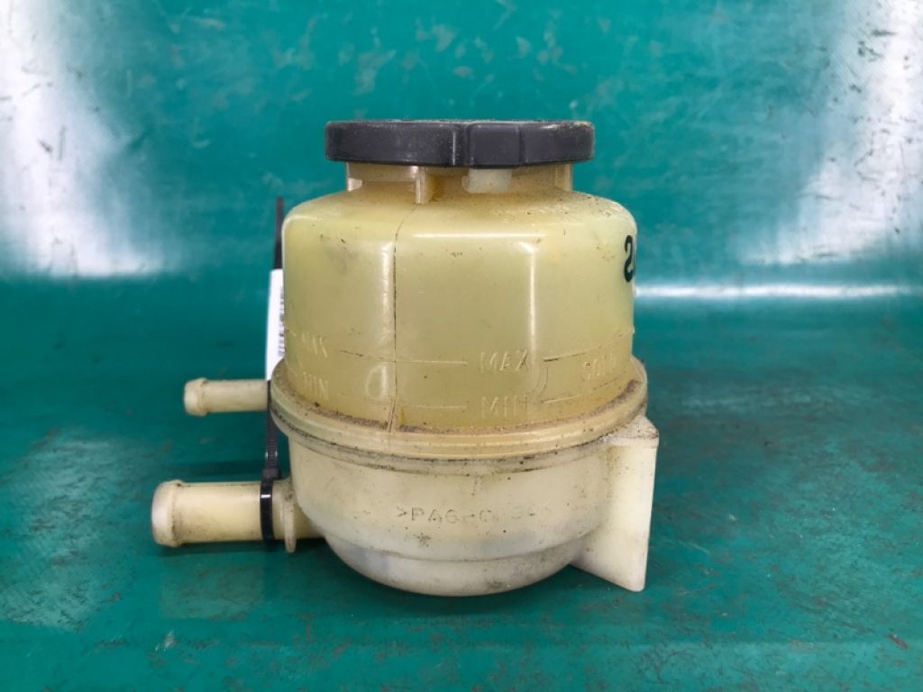 44360-06030 | Бачок гідропідсилювача керма TOYOTA SOLARA 03-09