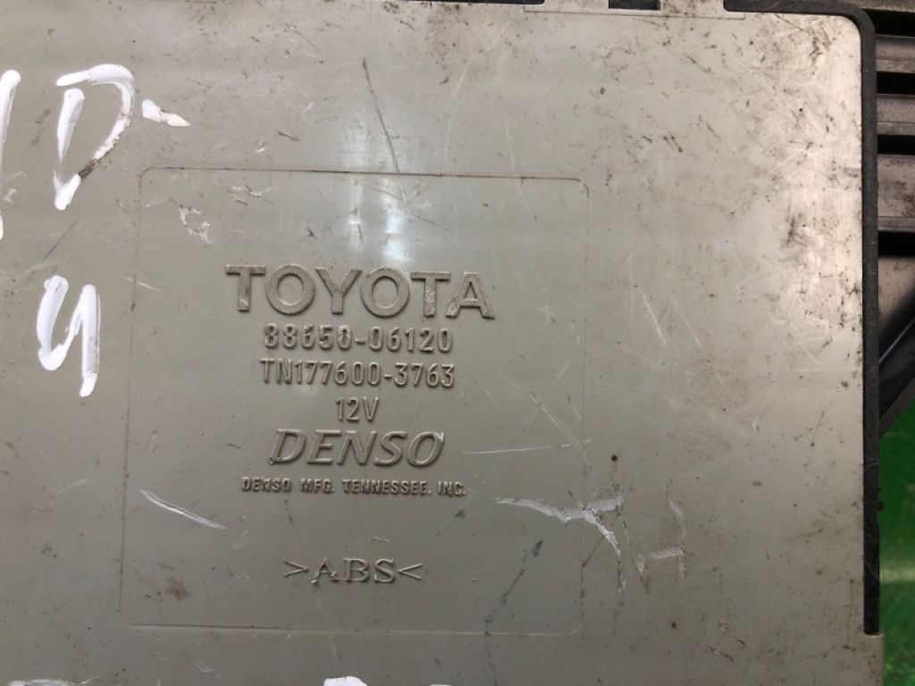 88650-06120 | Блок електронний TOYOTA CAMRY 40 06-11 - Фото 4