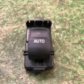 84810-33120 | Кнопка стеклоподъемника задн. лев. TOYOTA CAMRY 40 06-11