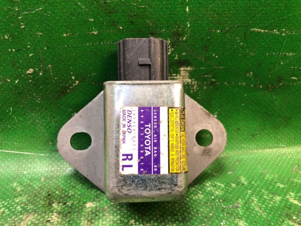 89833-60010 | Датчик удару задн. лів. LEXUS GX470 02-09