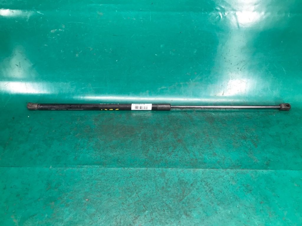 81171-B2000 | Амортизатор капота прав. KIA SOUL PS 13-19
