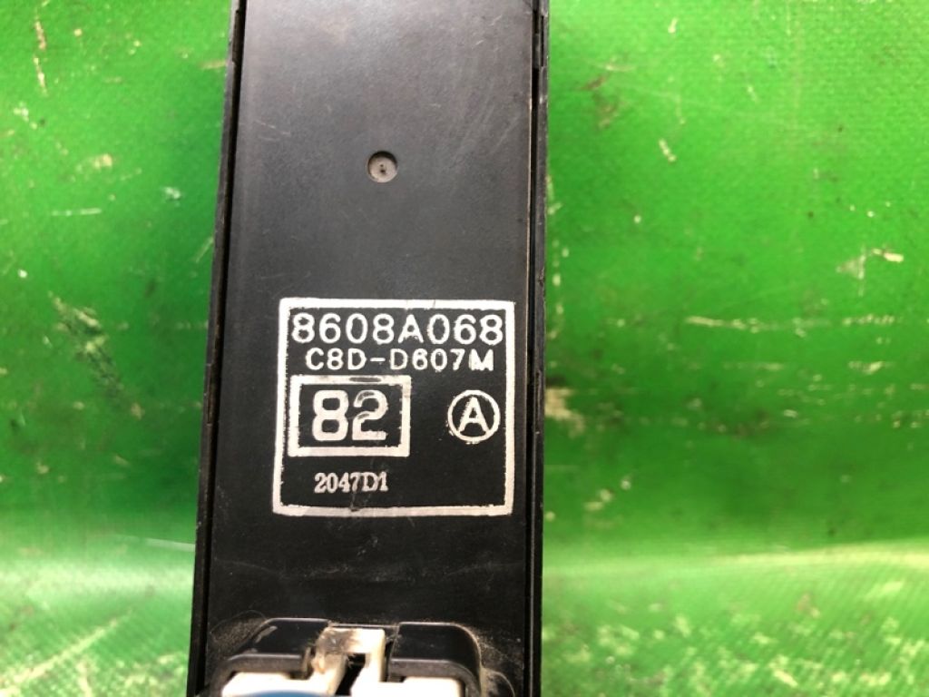 8608A068 | Блок управления стеклоподъемниками передн. лев. MITSUBISHI LANCER X 10 07-15 - Фото 4