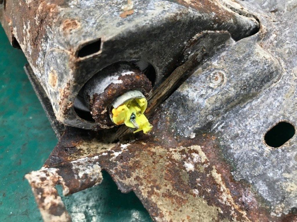 73900-0E010-B0 | Подушка безпеки в коліна передн. лів. LEXUS RX300/330/350/400 03-09 - Фото 3