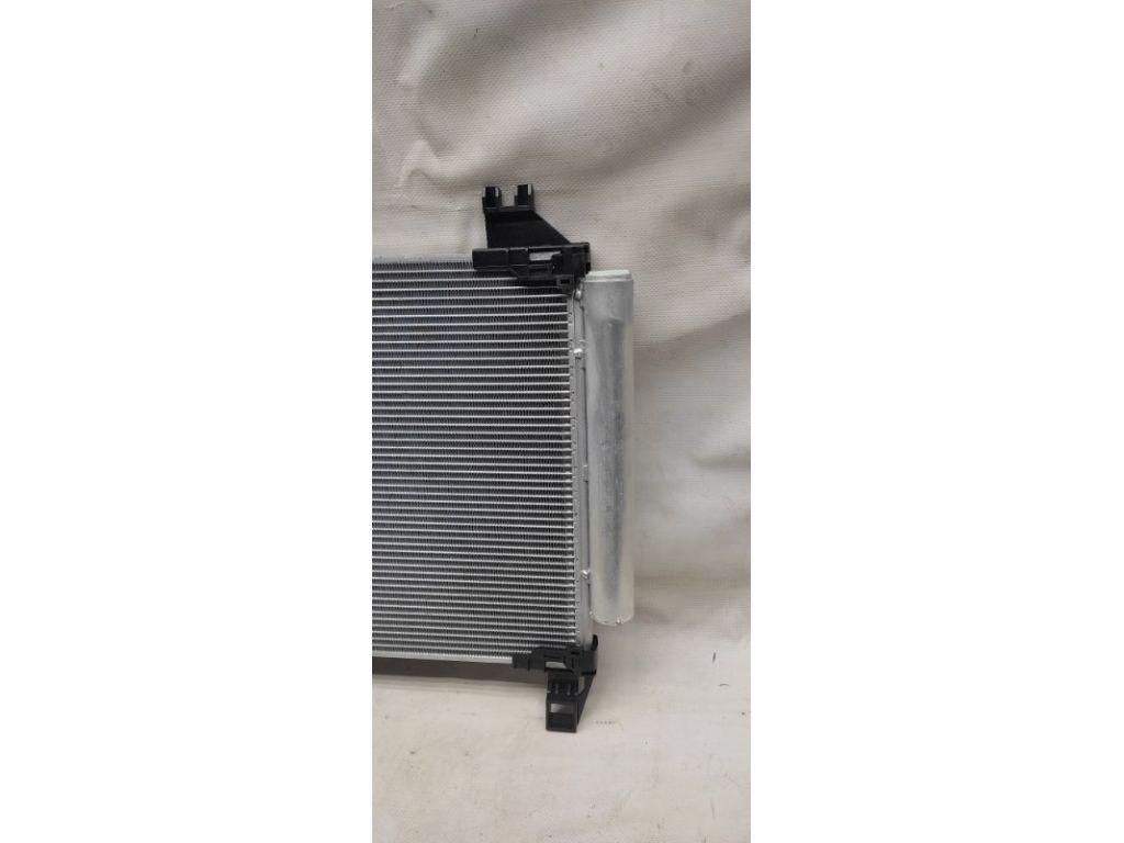 88460-12600 | Радіатор кондиціонера TOYOTA AURIS 13-18 - Фото 3