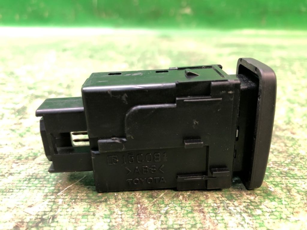 84930-50050 | Кнопка закрывания крышки багажника LEXUS LS460 06-12 - Фото 4