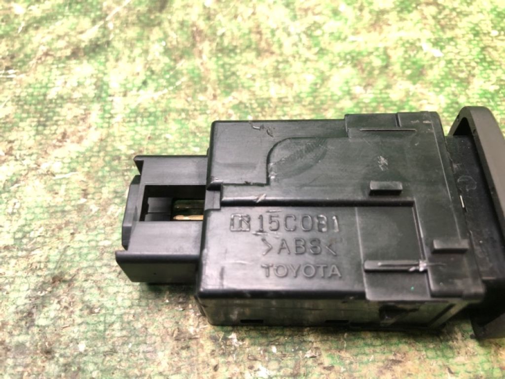 84930-50050 | Кнопка закрывания крышки багажника LEXUS LS460 06-12 - Фото 6