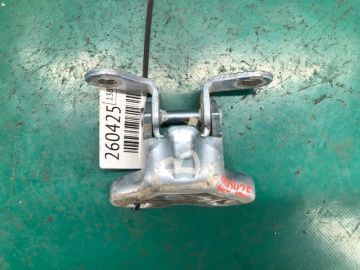 Петля двери верхняя задн. прав. LEXUS RX300/330/350/400 03-09