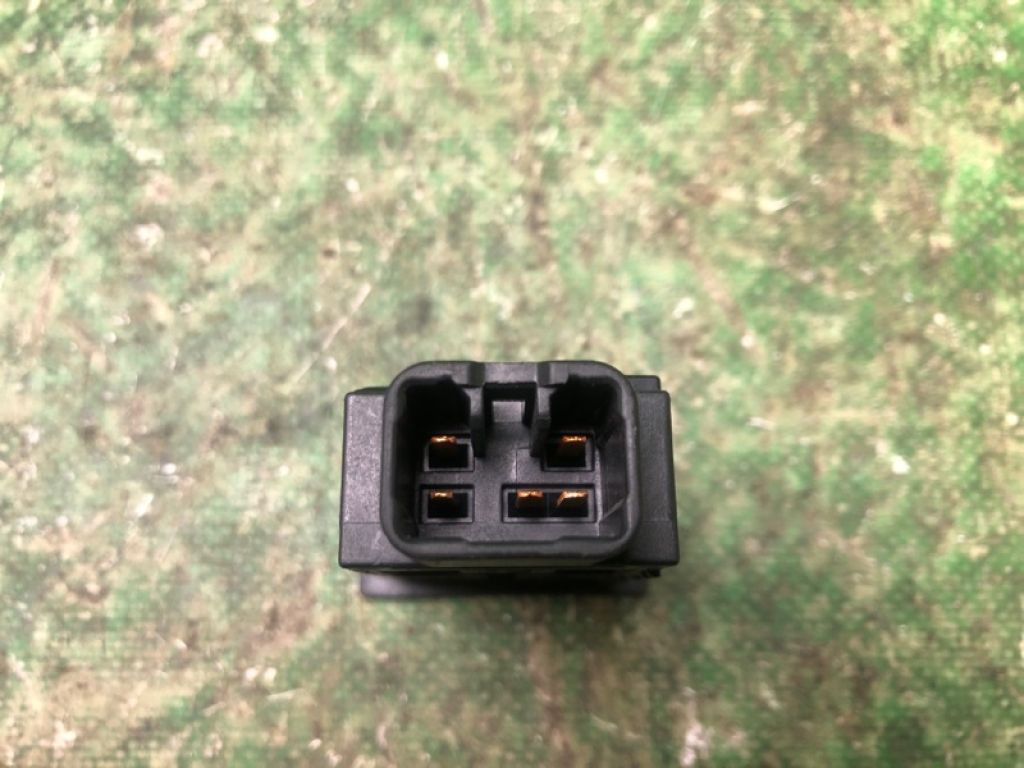 84480-41020 | Кнопка TOYOTA MATRIX 02-08 - Фото 3