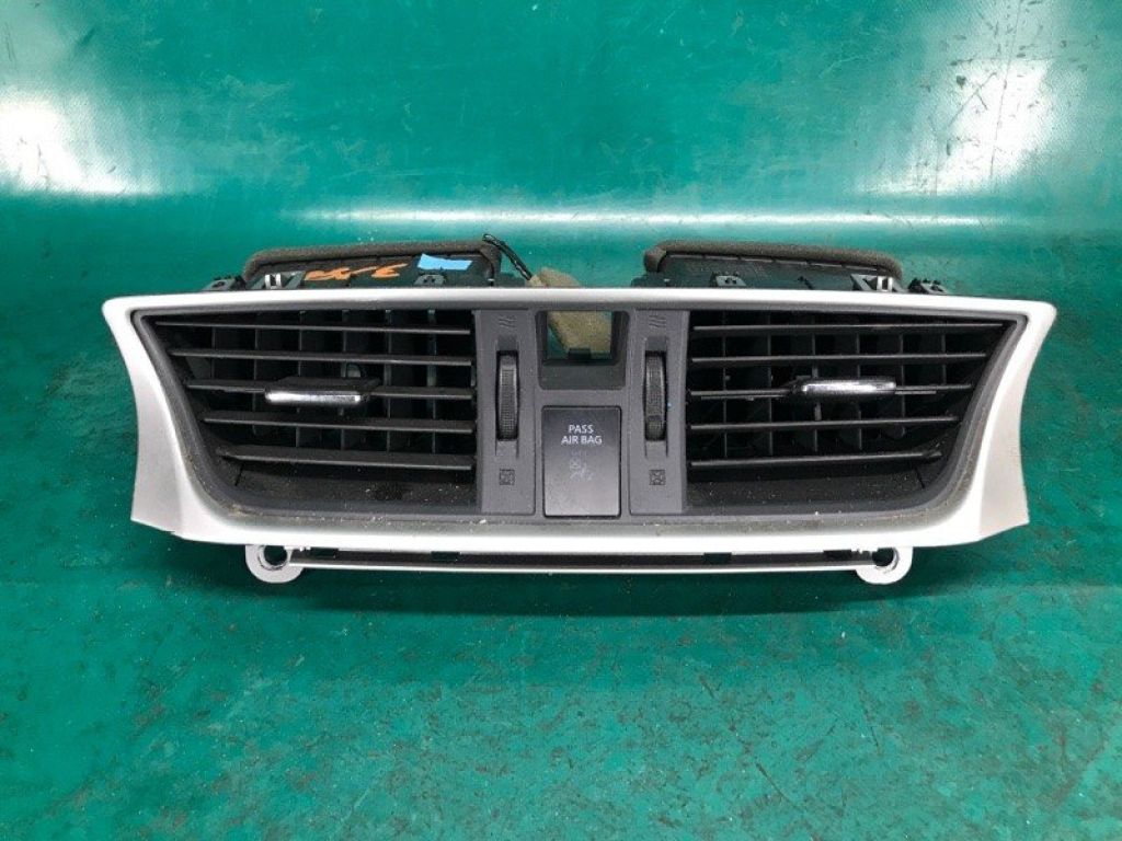 68750-3SG1A | Дефлектор воздушный NISSAN SENTRA B17 12-21