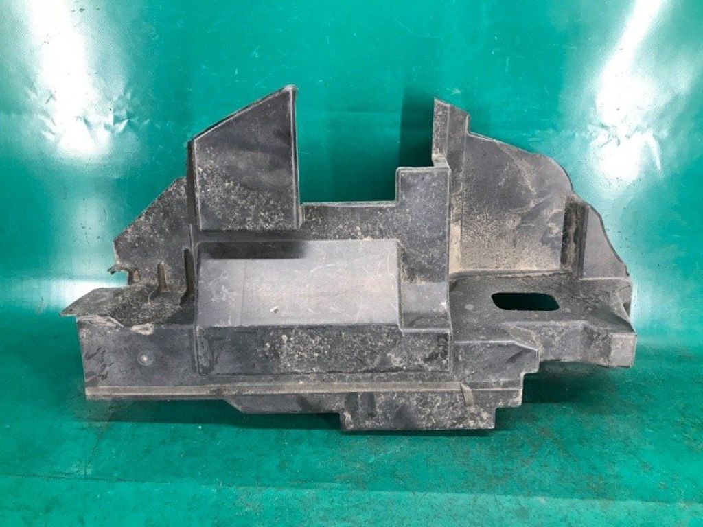 62823-1VK0A | Дефлектор радиатора лев. NISSAN ROGUE 08-15