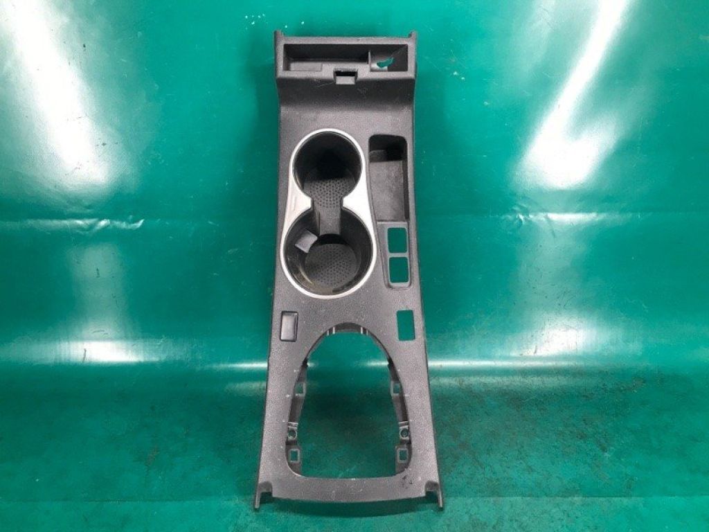 96913-1VX0A | Консоль центральная NISSAN ROGUE 08-15