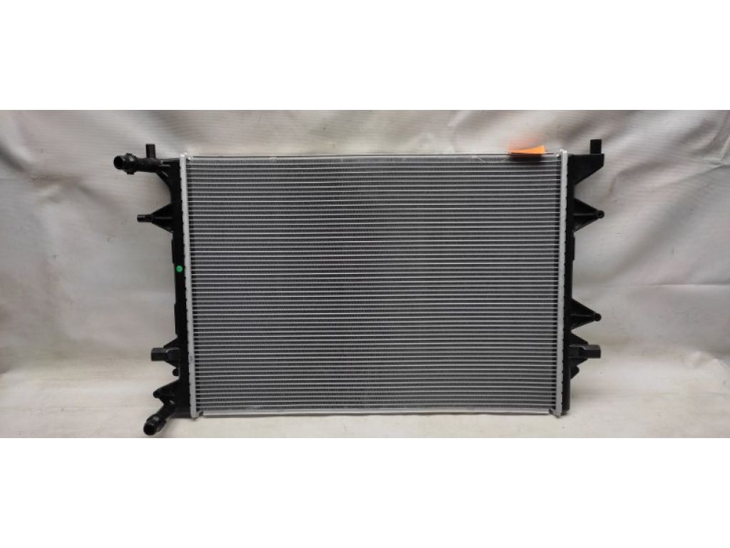 5C0 121 251 M | Радиатор основной VOLKSWAGEN JETTA USA 10-17