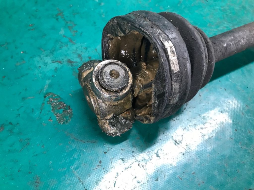 39100-CG010 | Привід передній прав. INFINITI FX S50 03-08 - Фото 2