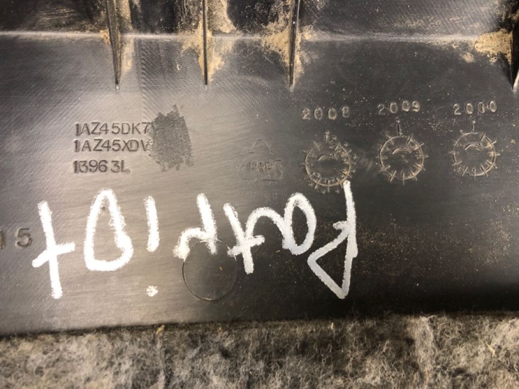 1AZ45XDVAG | Обшивка крышки багажника JEEP PATRIOT 10-17 - Фото 10