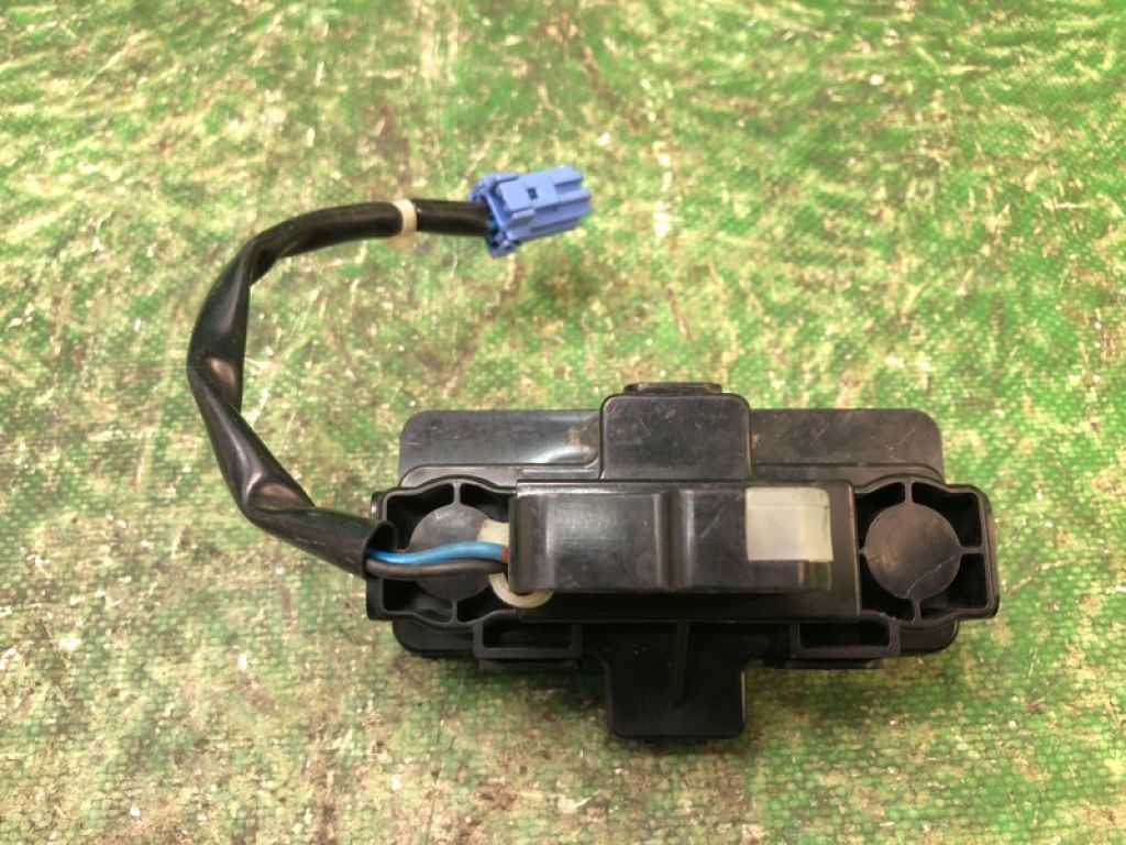 74810-SEA-013 | Кнопка открывания багажника наружная HONDA ACCORD CL7 / TSX 03-08 - Фото 3