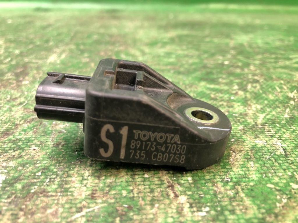 89173-47030 | Датчик удару передн. прав. TOYOTA PRIUS - 30 09-17 - Фото 5