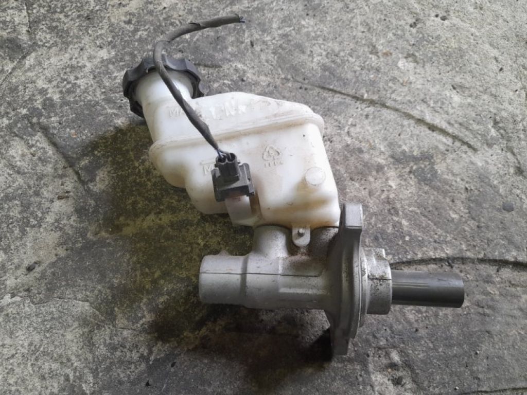 58510-3Q400 | Главный тормозной цилиндр HYUNDAI SONATA YF 10-14 - Фото 2