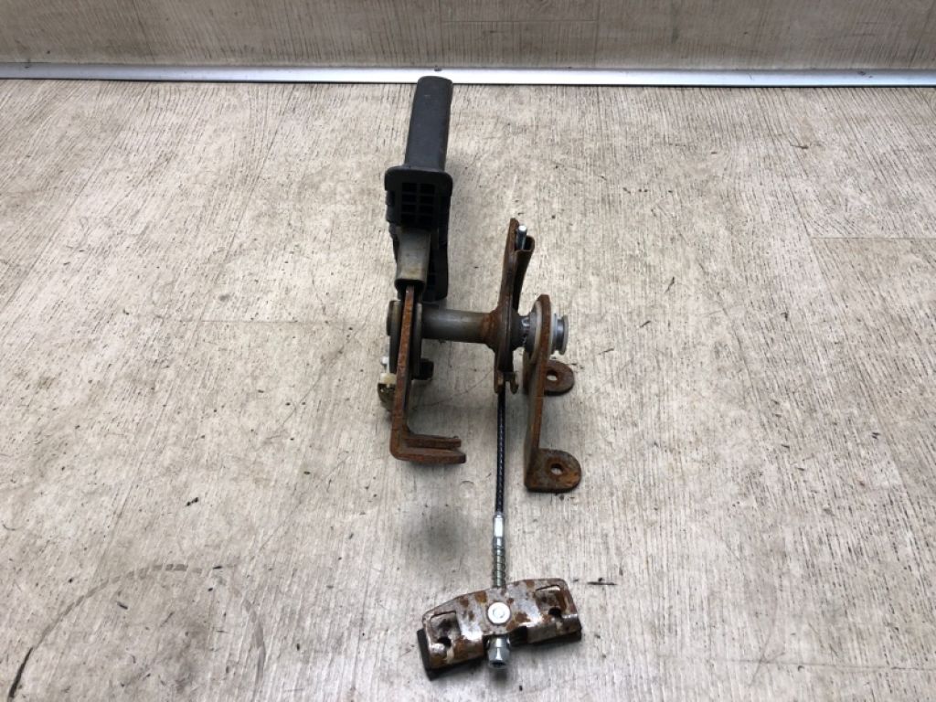 59710-F2000TRY | Рычаг стояночного тормоза HYUNDAI ELANTRA AD 16- - Фото 2