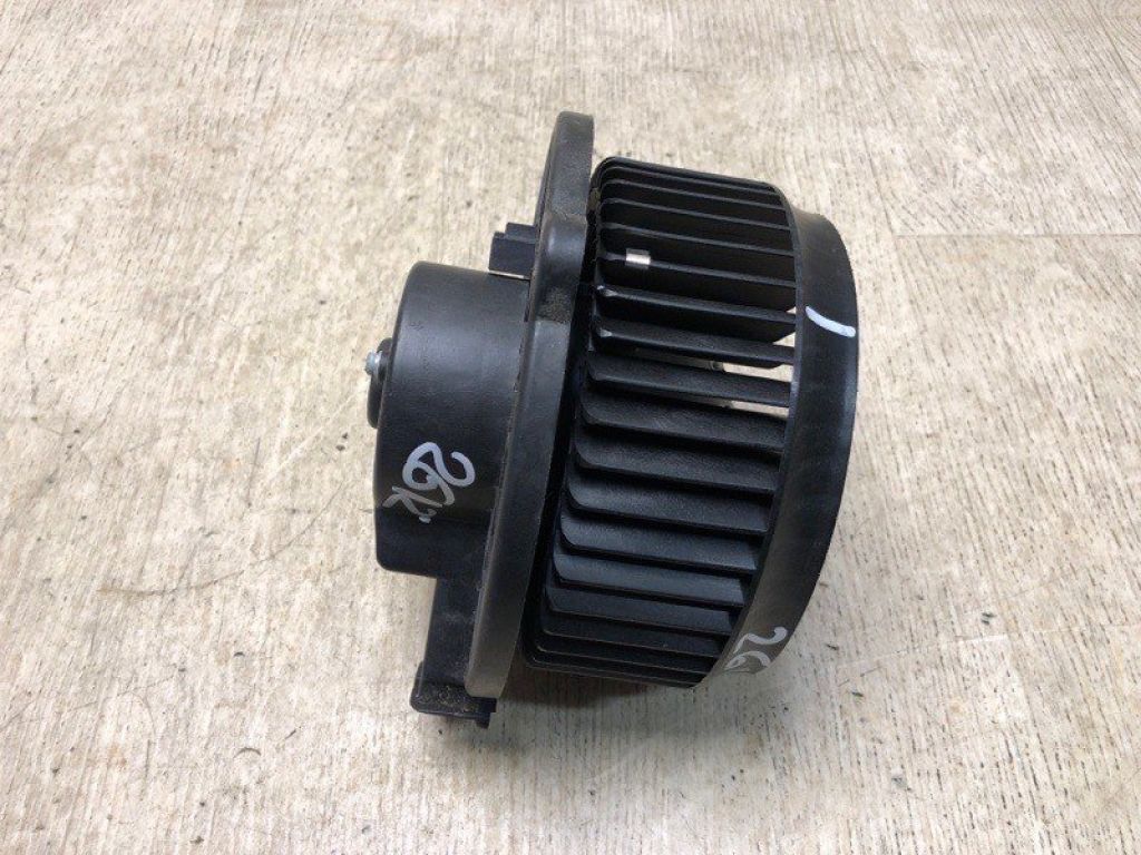 7801A115 | Моторчик печки MITSUBISHI GALANT 03-12 - Фото 2