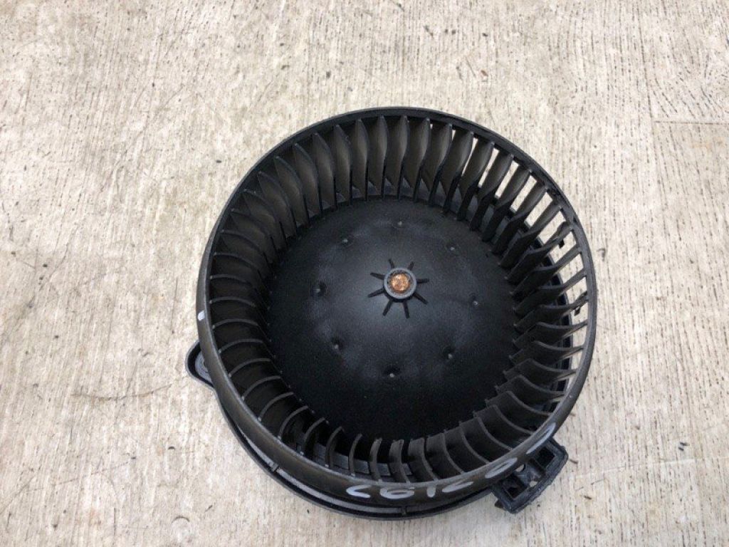 7801A115 | Моторчик печки MITSUBISHI GALANT 03-12 - Фото 3