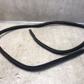 5C6 827 705 A | Уплотнитель крышки багажника VOLKSWAGEN JETTA USA 10-17