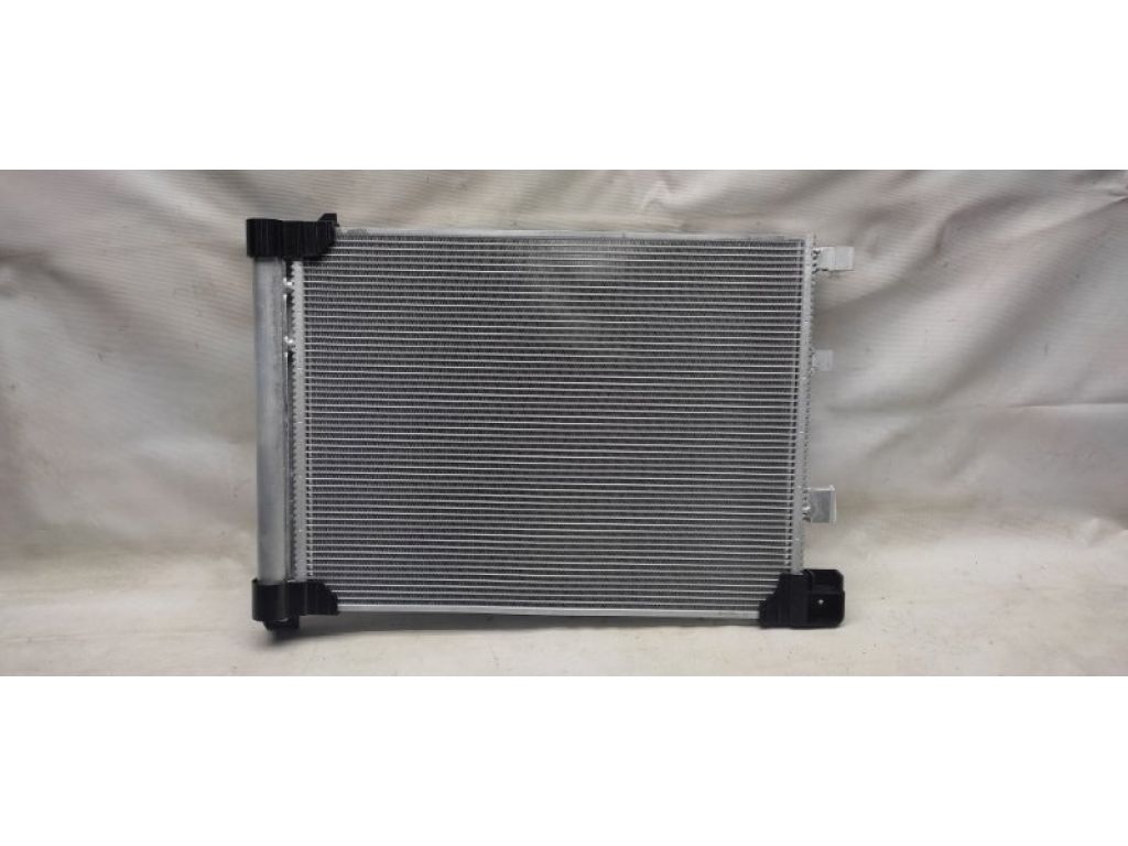 92100-3SH0A | Радіатор кондиціонера NISSAN SENTRA B17 12-21