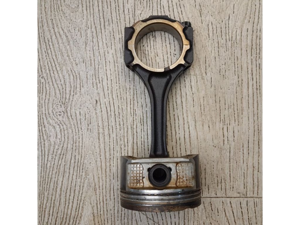 131010A020 | поршень прав. TOYOTA CAMRY 30 02-06