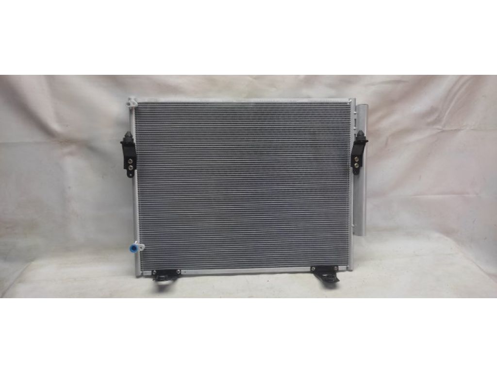 88460-0C100 | Радіатор кондиціонера TOYOTA TUNDRA 07-13