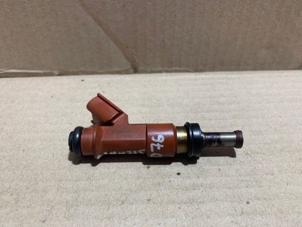 23209-0P040 | Форсунка паливна TOYOTA SIENNA 03-10 - Фото 2