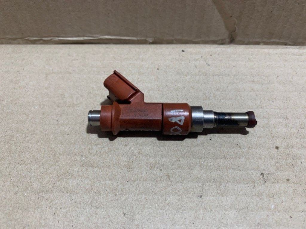 23209-0P040 | Форсунка топливная TOYOTA SIENNA 03-10 - Фото 3