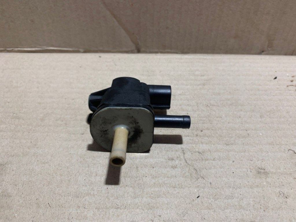 25860-31070 | Клапан електромагнітний (вакуумний) TOYOTA SIENNA 03-10 - Фото 3