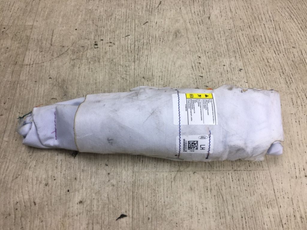 F1EZ-99611D11-B | Подушка безопасности в сиденье передн. лев. FORD FOCUS 10-18