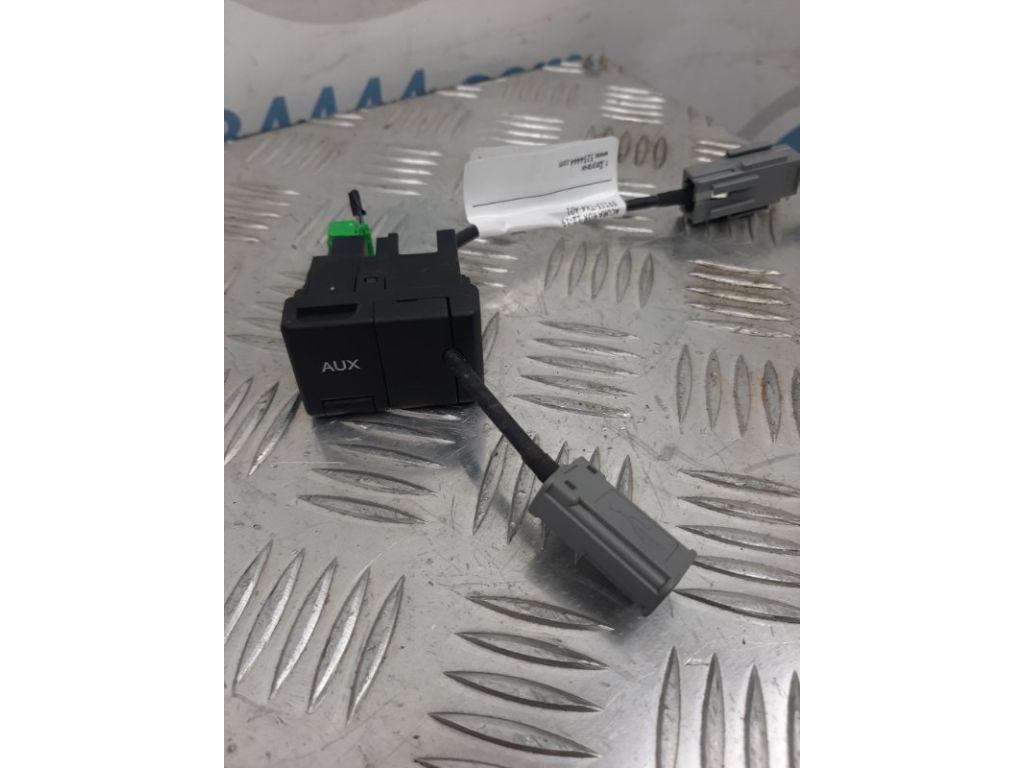 39115-TX4-A01 | USB адаптер ACURA RDX 12-19 - Фото 2