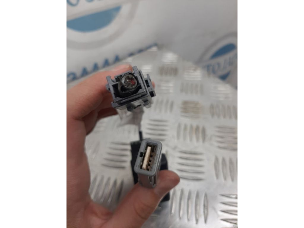 39115-TX4-A01 | USB адаптер ACURA RDX 12-19 - Фото 3