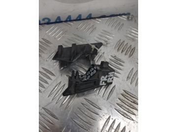 Кронштейн переднього бампера SUBARU LEGACY 98-03 BH/BE