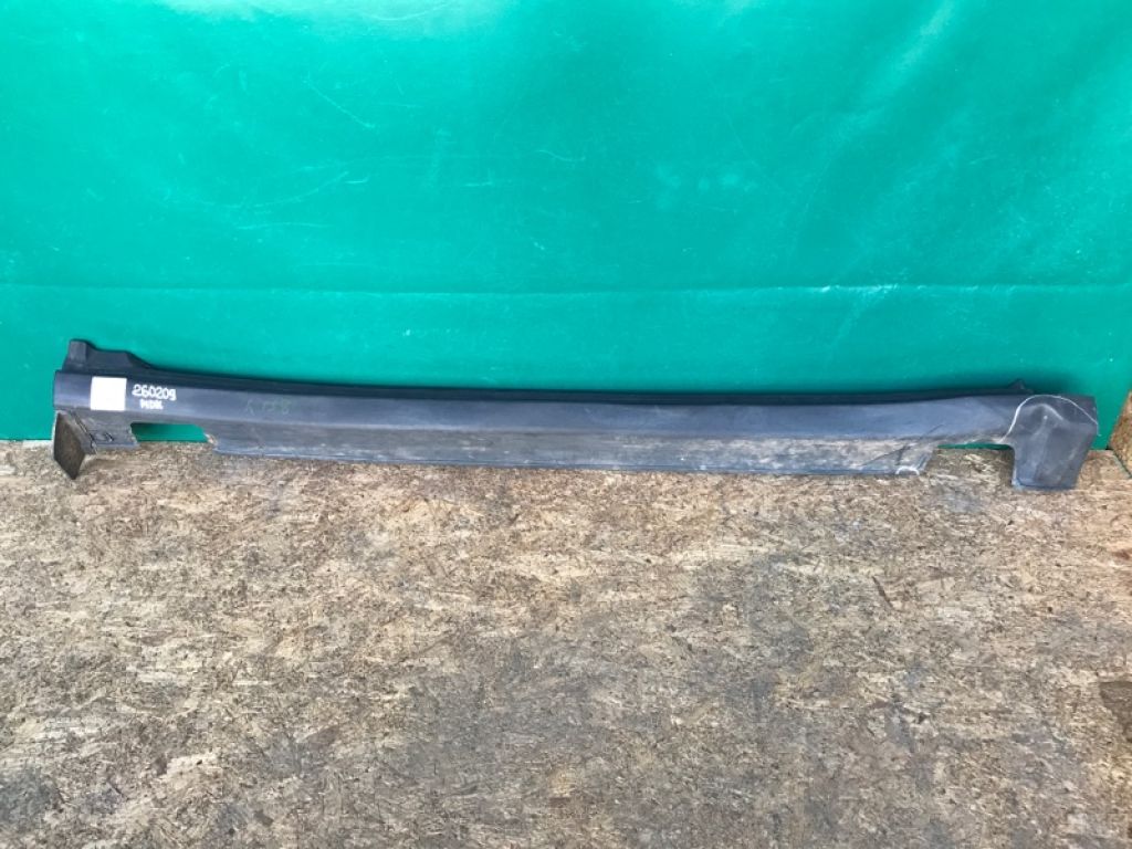 71800-TZ5-A00 | Накладка порогу зовнішня прав. ACURA MDX (YD3) 13-21