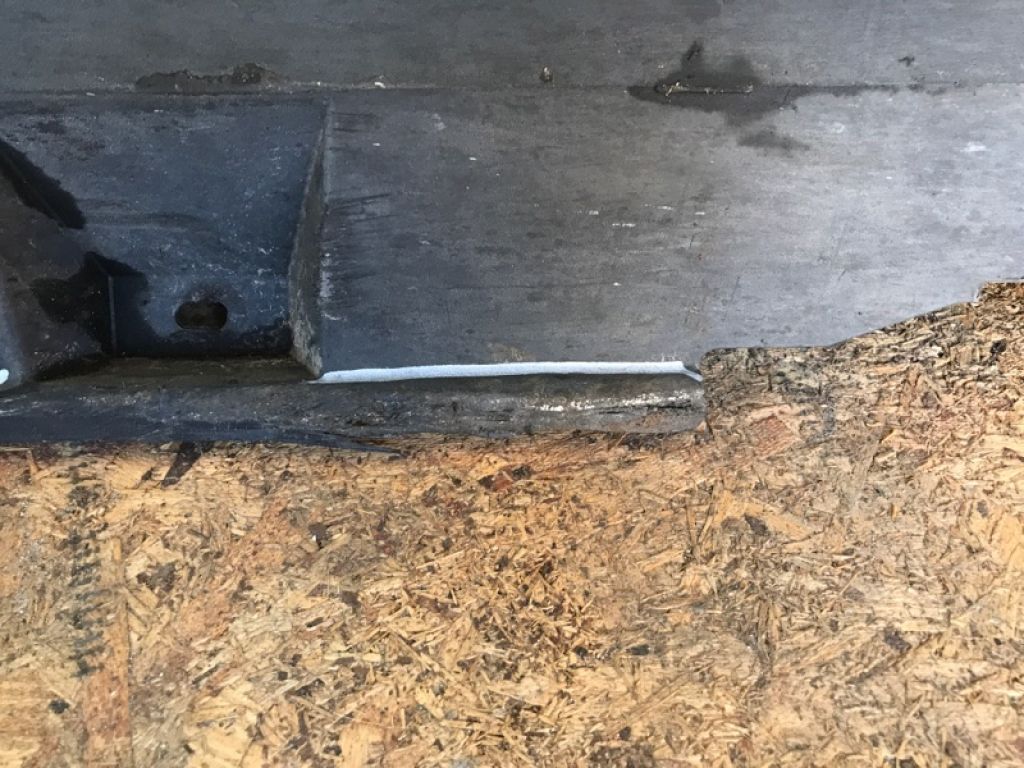 CP9Z-5810176-B | Накладка порогу зовнішня прав. FORD FOCUS 10-18 - Фото 7